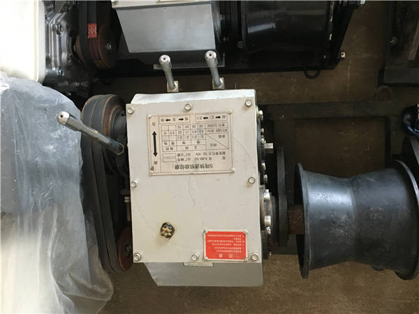 機(jī)動絞磨